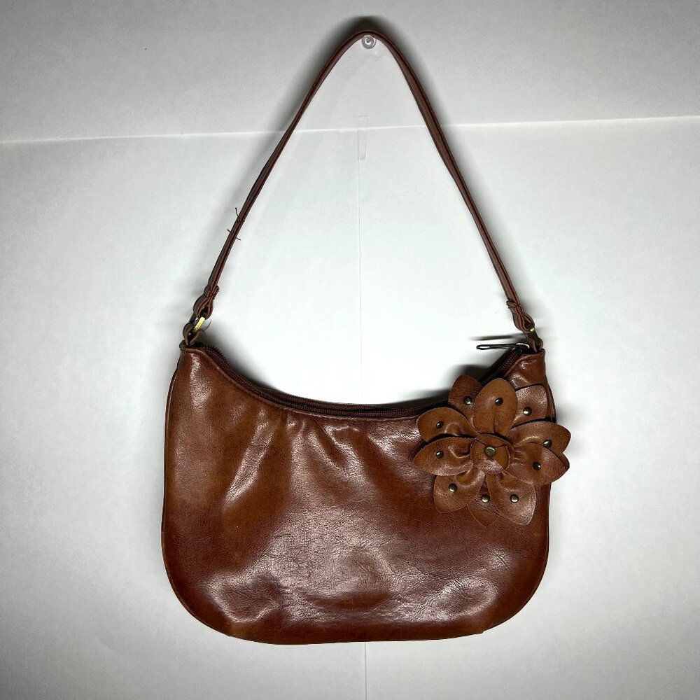 Leather brown purse with flower